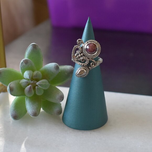 Indian Star Ruby and Polki Diamond Ring